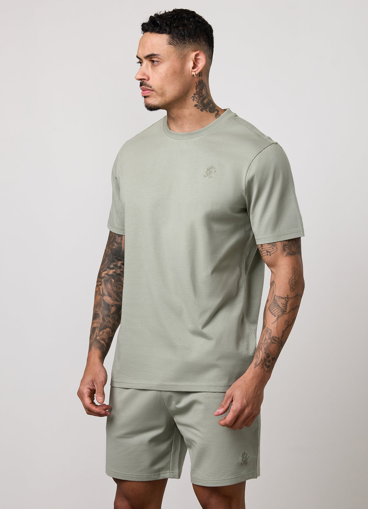 Gym King Victory T-shirt met normale pasvorm – Zacht kaki