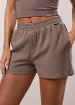 Gym King Waffle-short met gemiddelde taillehoogte - Truffle (miniatuurafbeelding)