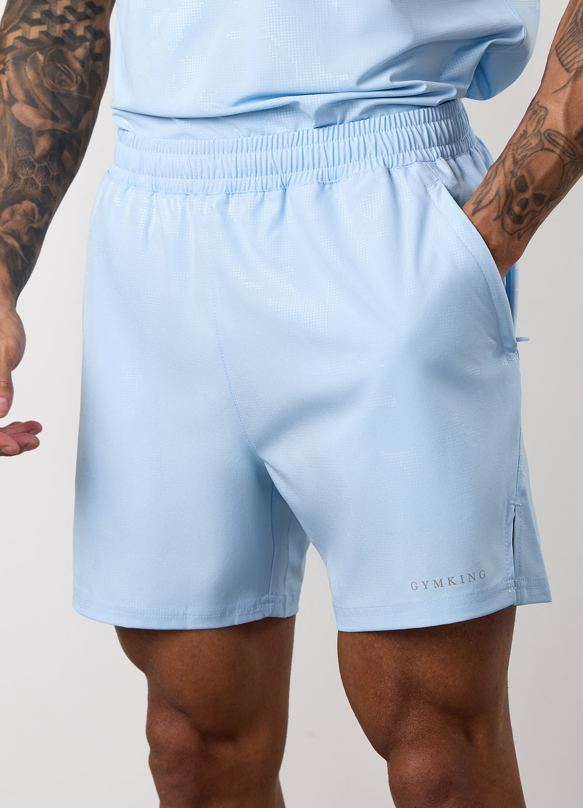 Gym King Korte broek met camo-patroon in reliëf - Blue Haze