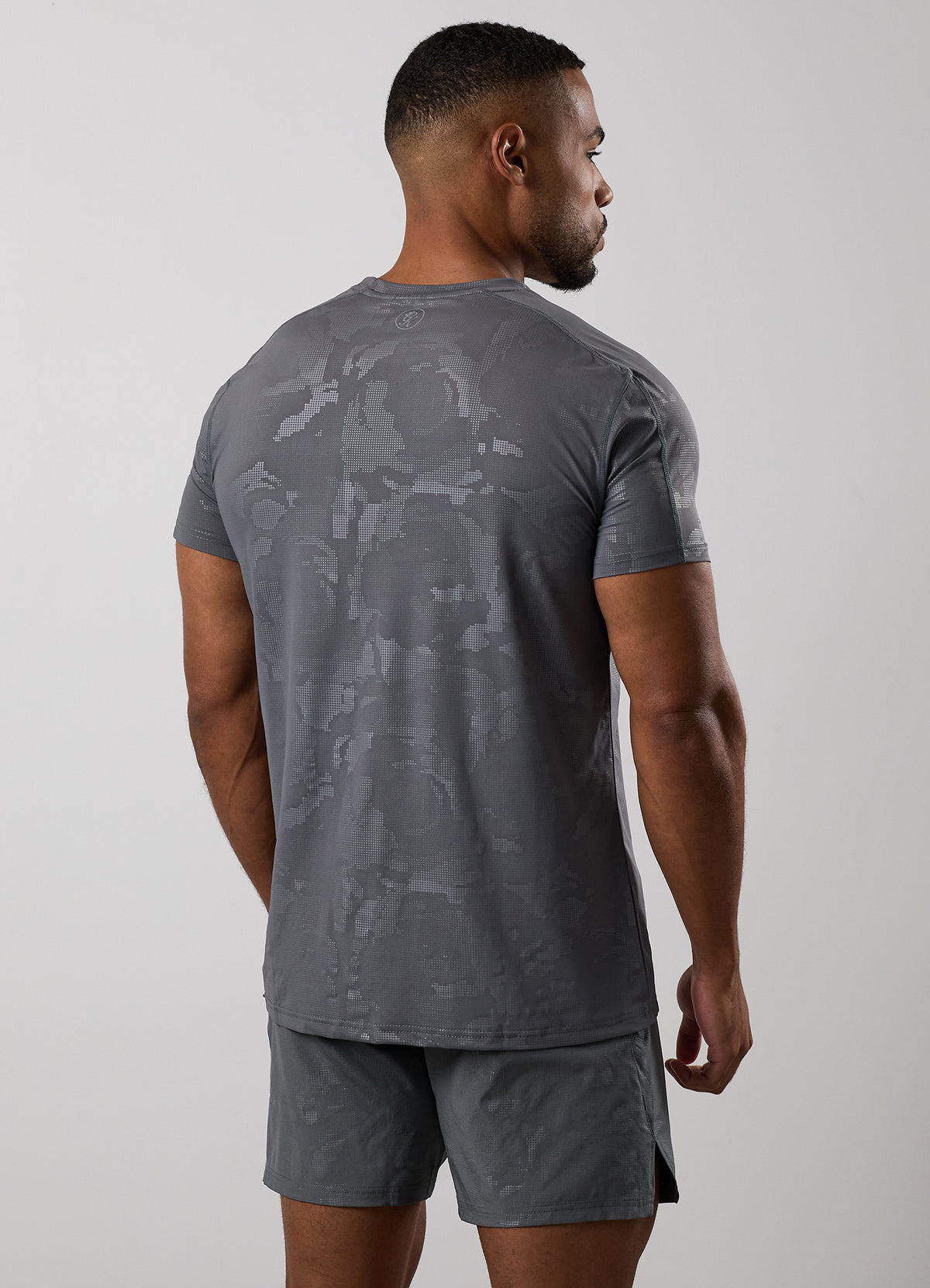 Gym King Debossed Camo Short Sleeve T-Shirt - Gunmetal Grey