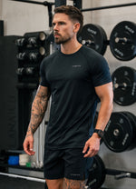 Gym King Energy Linear T-shirt - Zwart (miniatuurafbeelding)