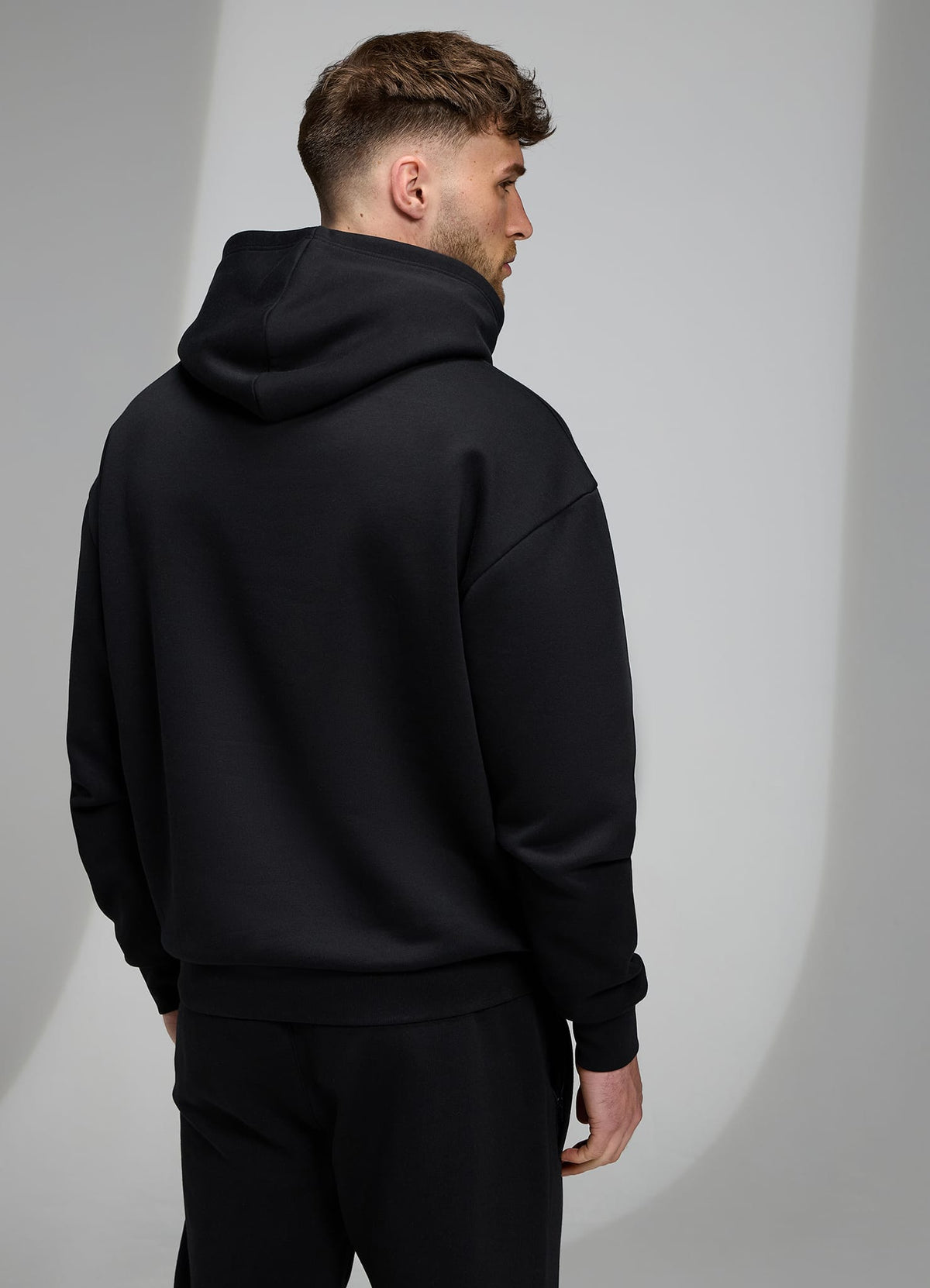 Gym King Established V2-hoodie - Zwart