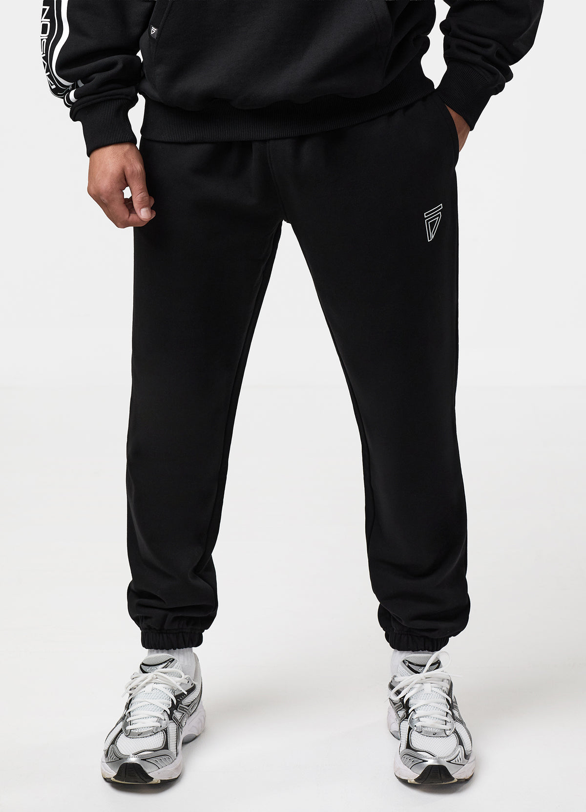 Gym King Fight Division Outline Jogger - Black