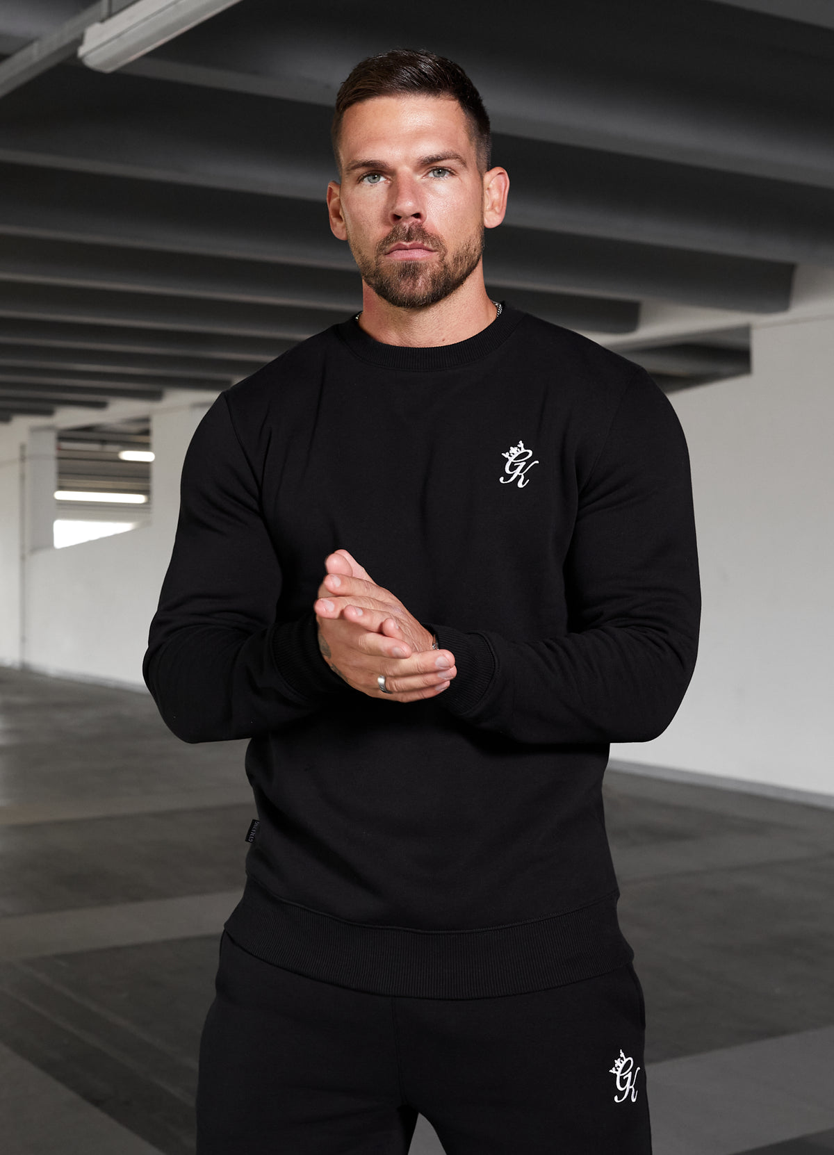 Men’s Gym King black fleece crew sweatshirt