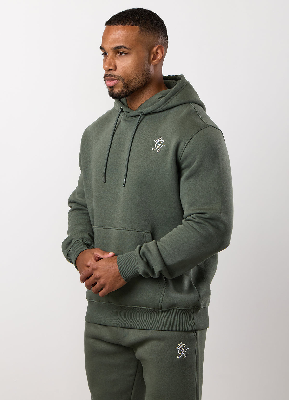 Gym King Fundamental Fleece-hoodie - Diep olijfgroen
