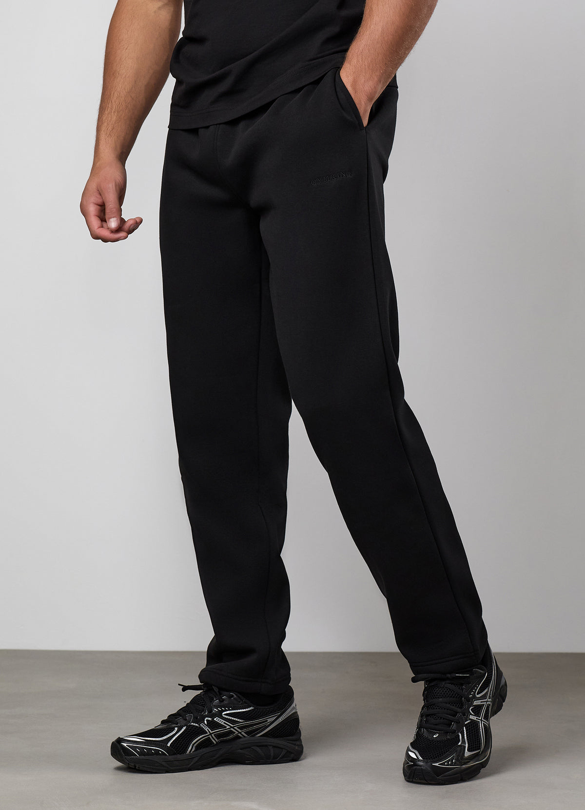 Gym King Fundamental Linear Straight Leg Jogger - Black/Black