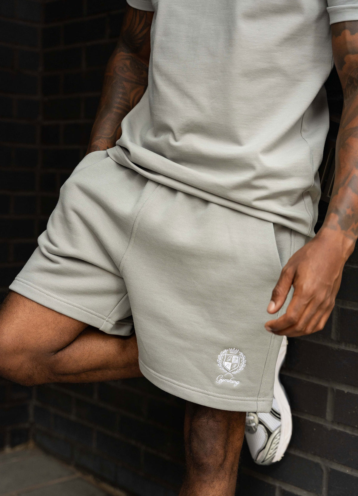 Gym King Heritage Crest Loopback Short - Urban Grey