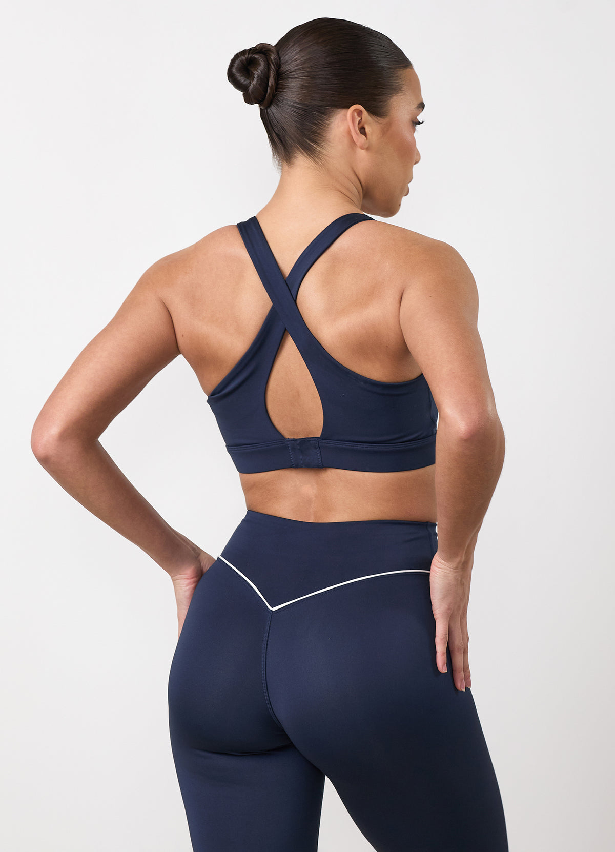 Gym King Knockout Piped Sports Bra - Indigo Blue