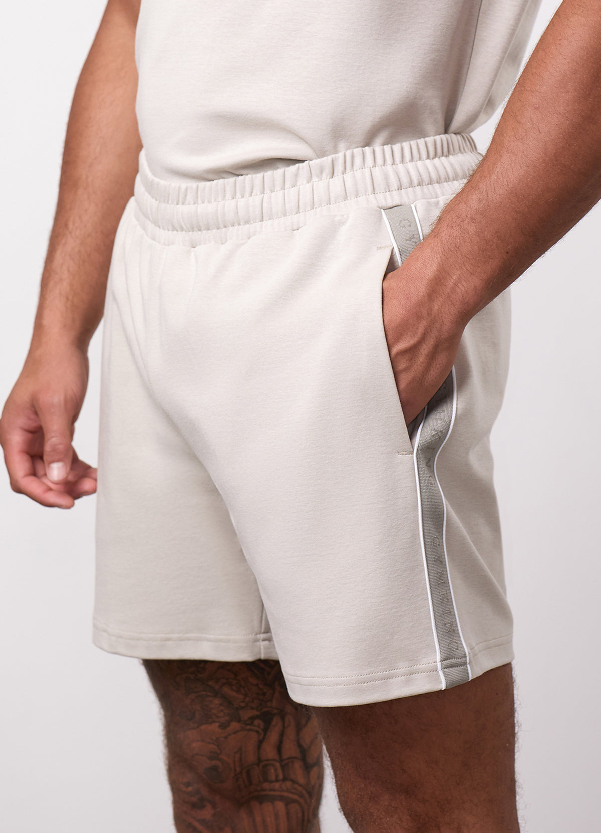 Gym King Linear Taped Short - Grey Mist