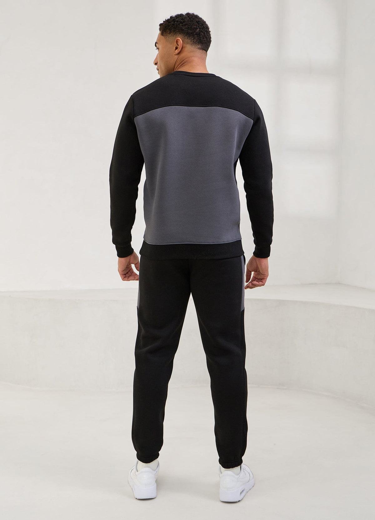 Gym King Momentum Tracksuit - Black