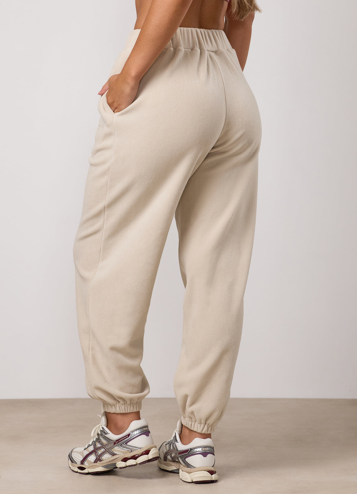 Gym King Sanctuary Polar Fleece Jogger - Moonbeam