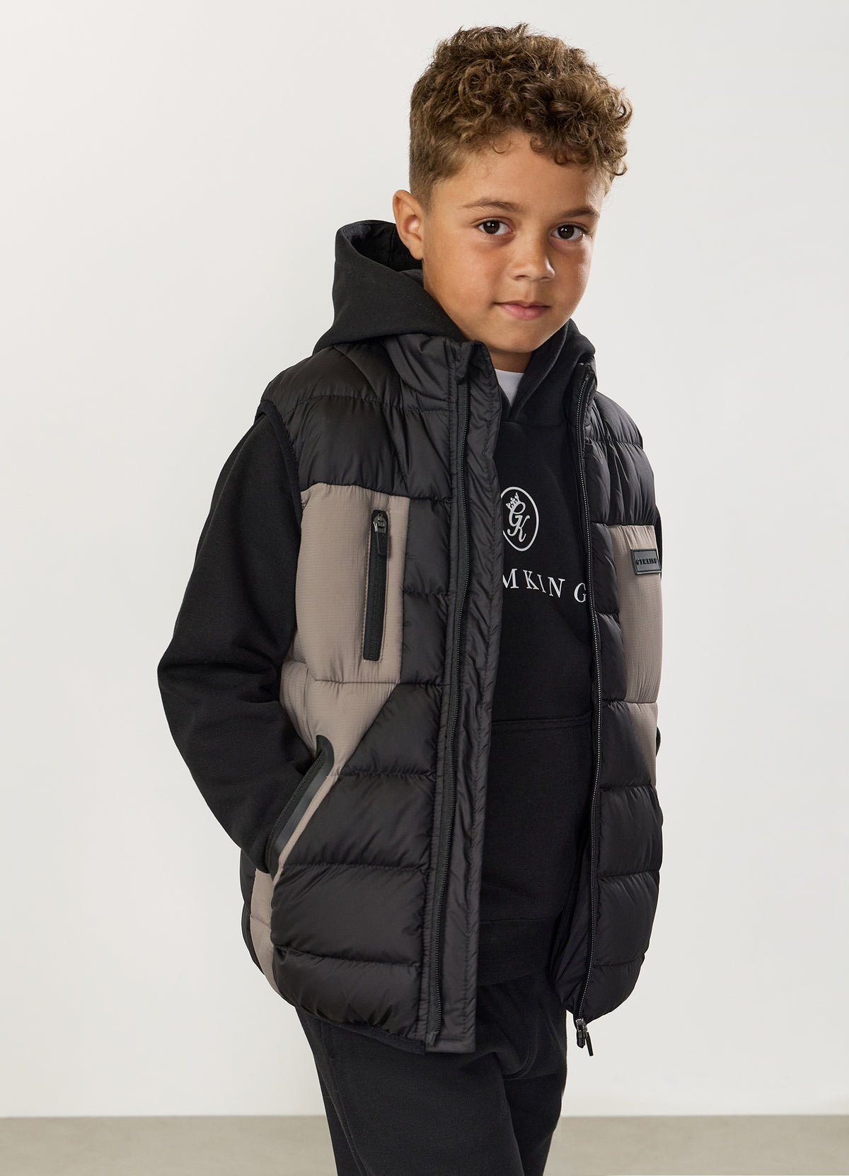 Gym King Older Kids Peak Puffer Gilet - Black/Cinder