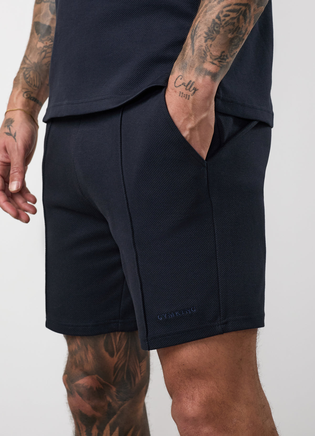 Gym King Portals Texture Short - Navy
