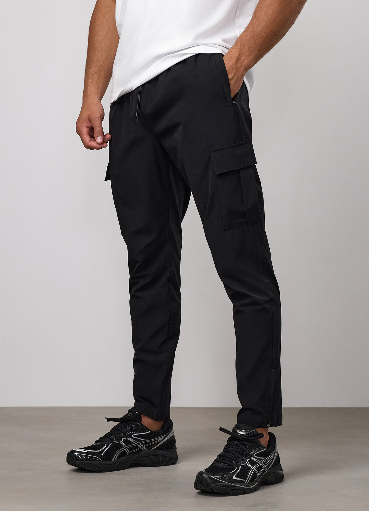Gym King Precision Woven Cargo Trouser - Black