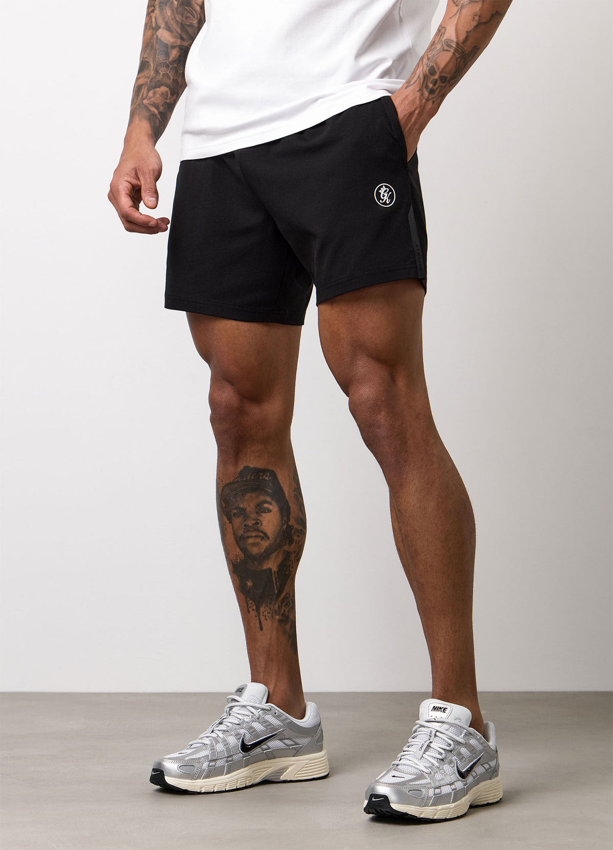 Gym King Pro Logo Jersey 6" korte broek - Zwart/Wit