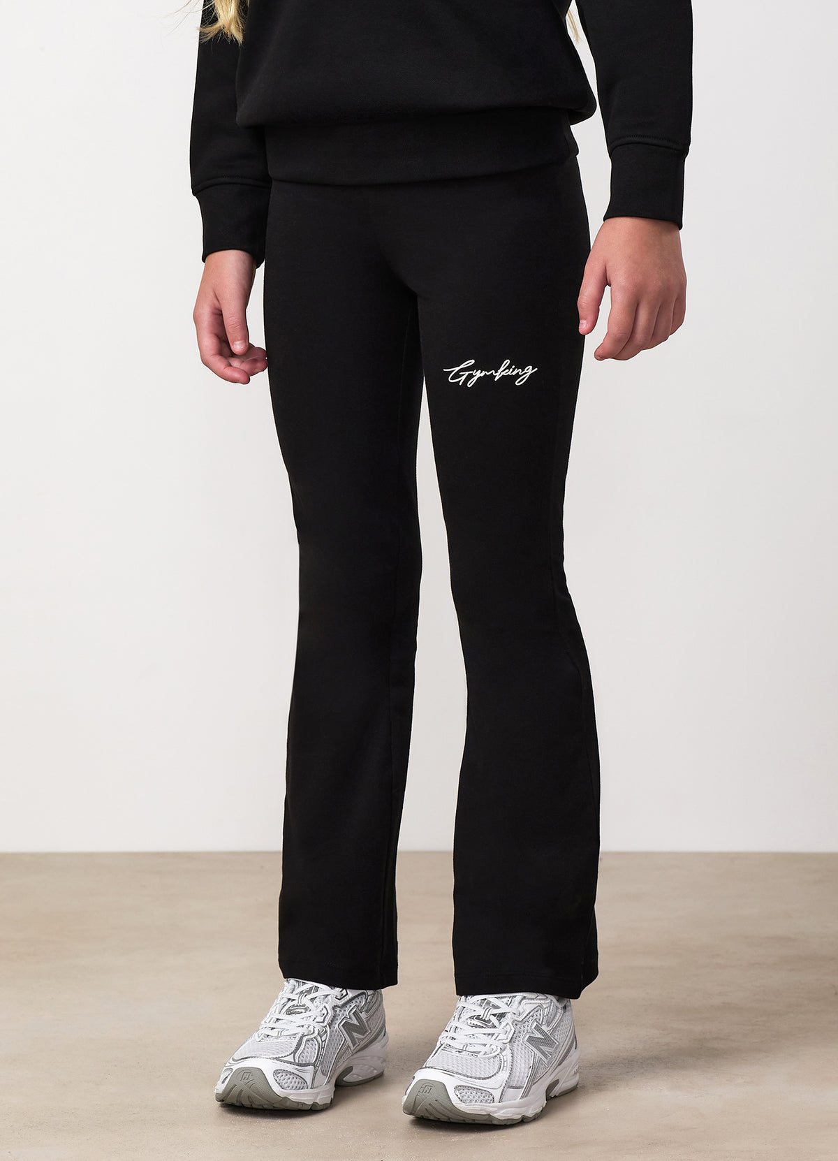 Gym King Younger Kids Script Flared Legging - Black / White
