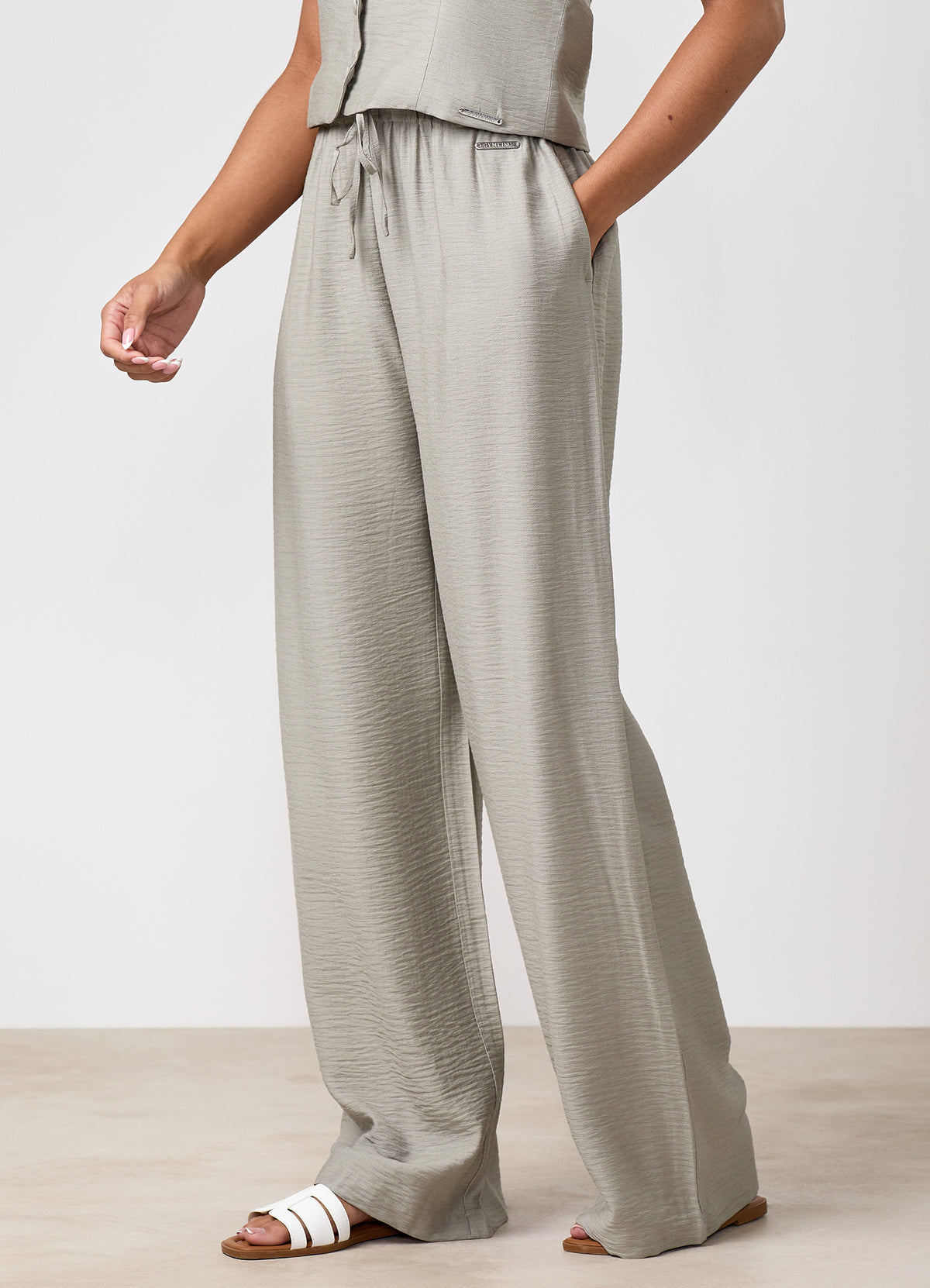 Gym King Signature Woven Paper Bag Trousers Petite - Dusky Sage