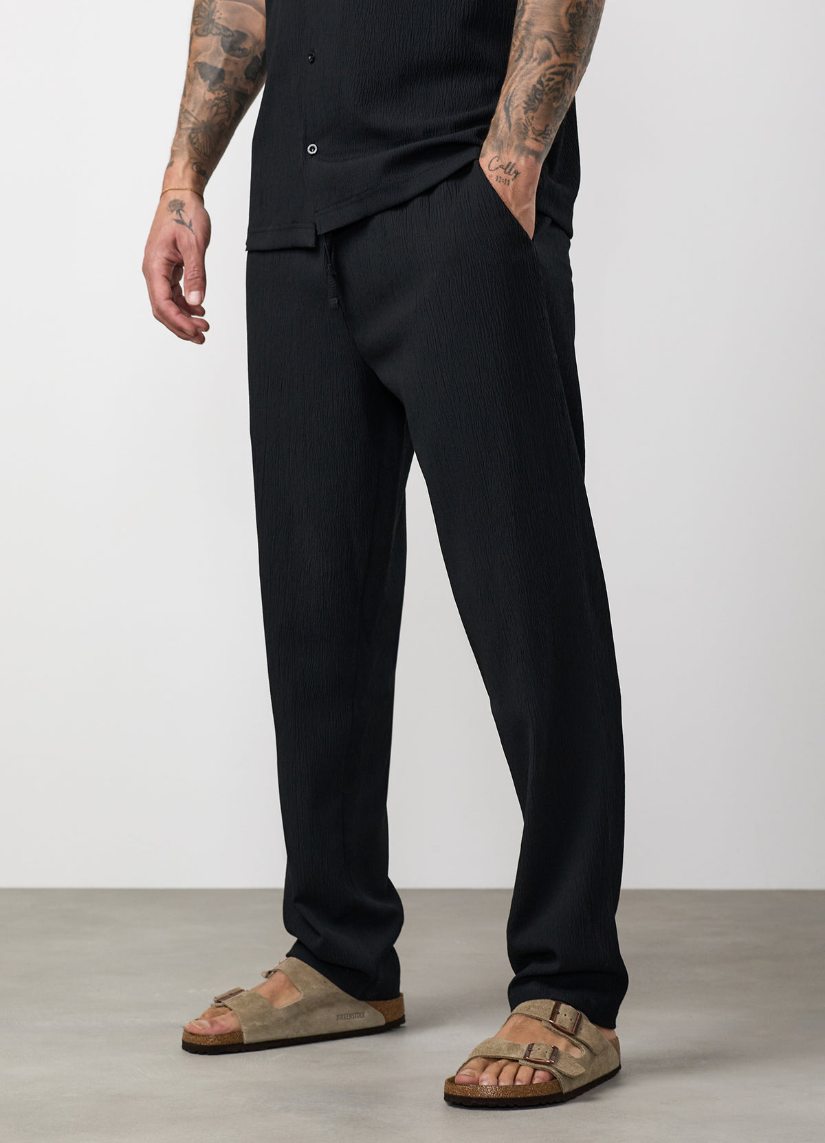 Gym King Signature Woven Trouser - Black