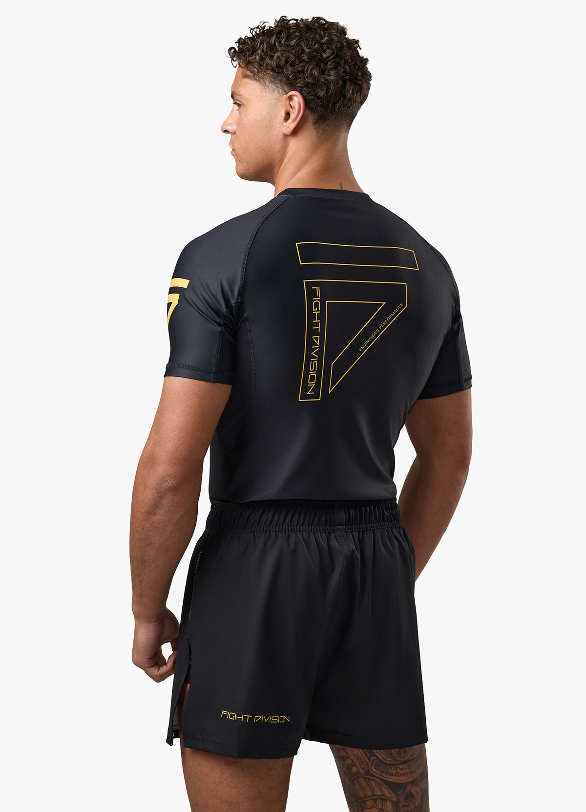 Gym King Sovereign Short Sleeve Rash Guard - Black / Gold