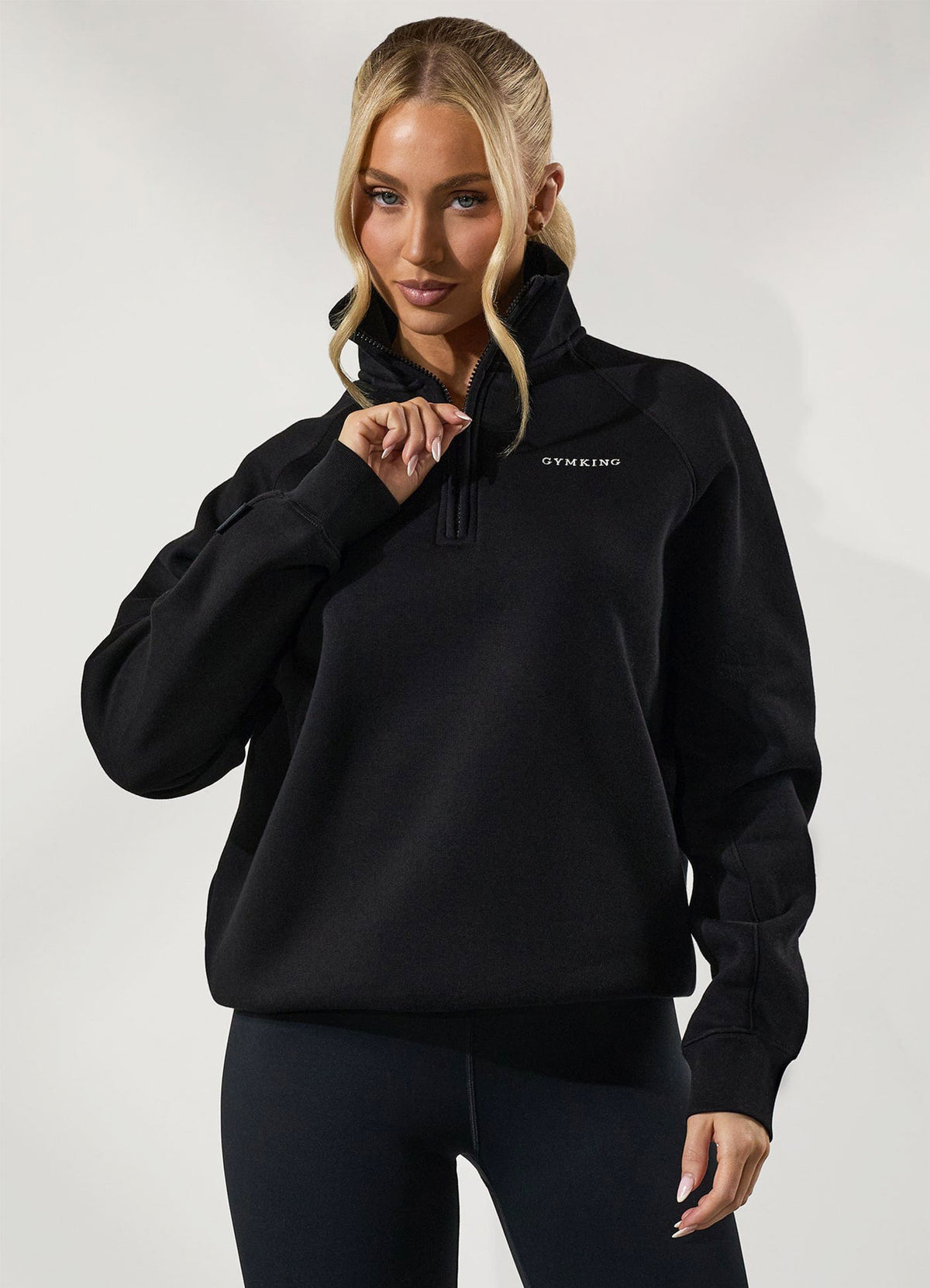 Gym King Raglan Sleeve Fleece Funnel - Black