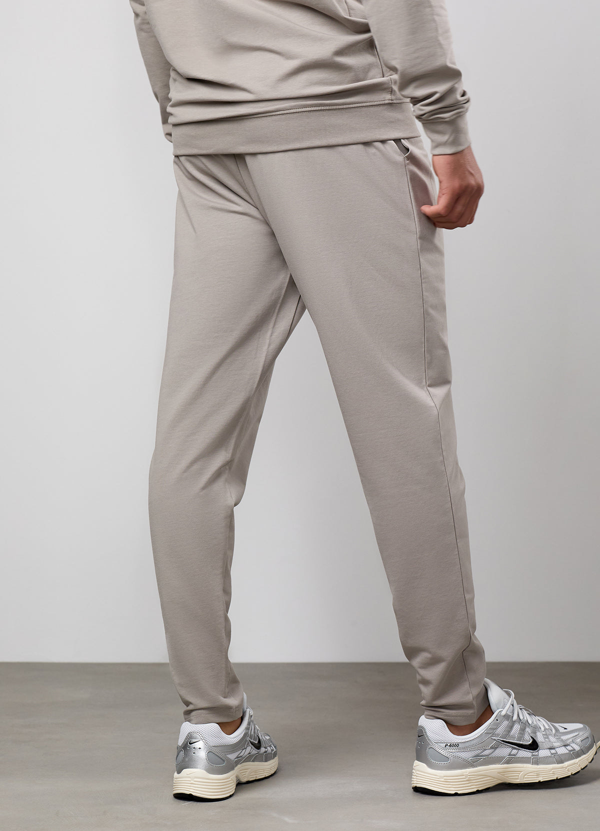 Gym King Victory Jogger - Taupe