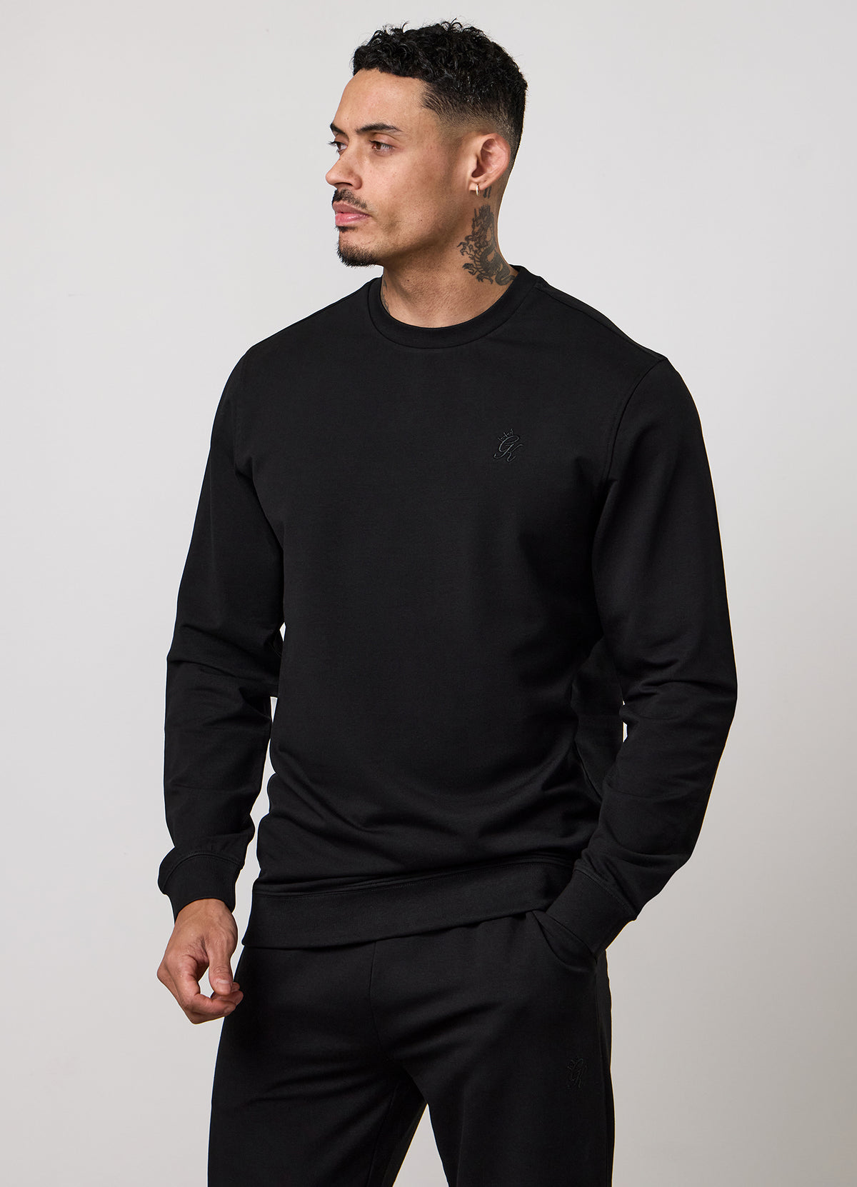 Gym King Victory Lightweight Loopback Crew - Black