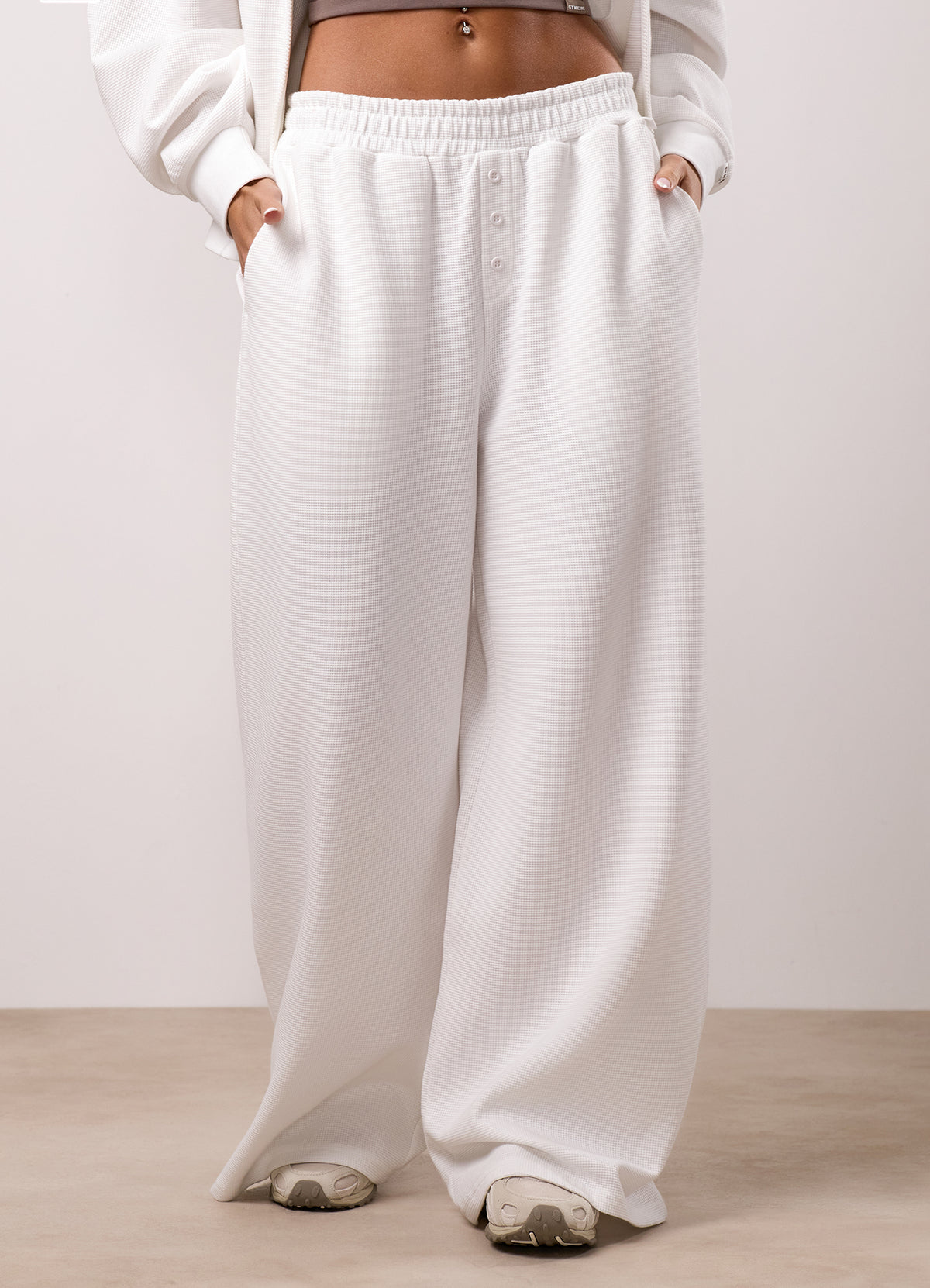 Gym King Waffle Mid Rise Trouser - White