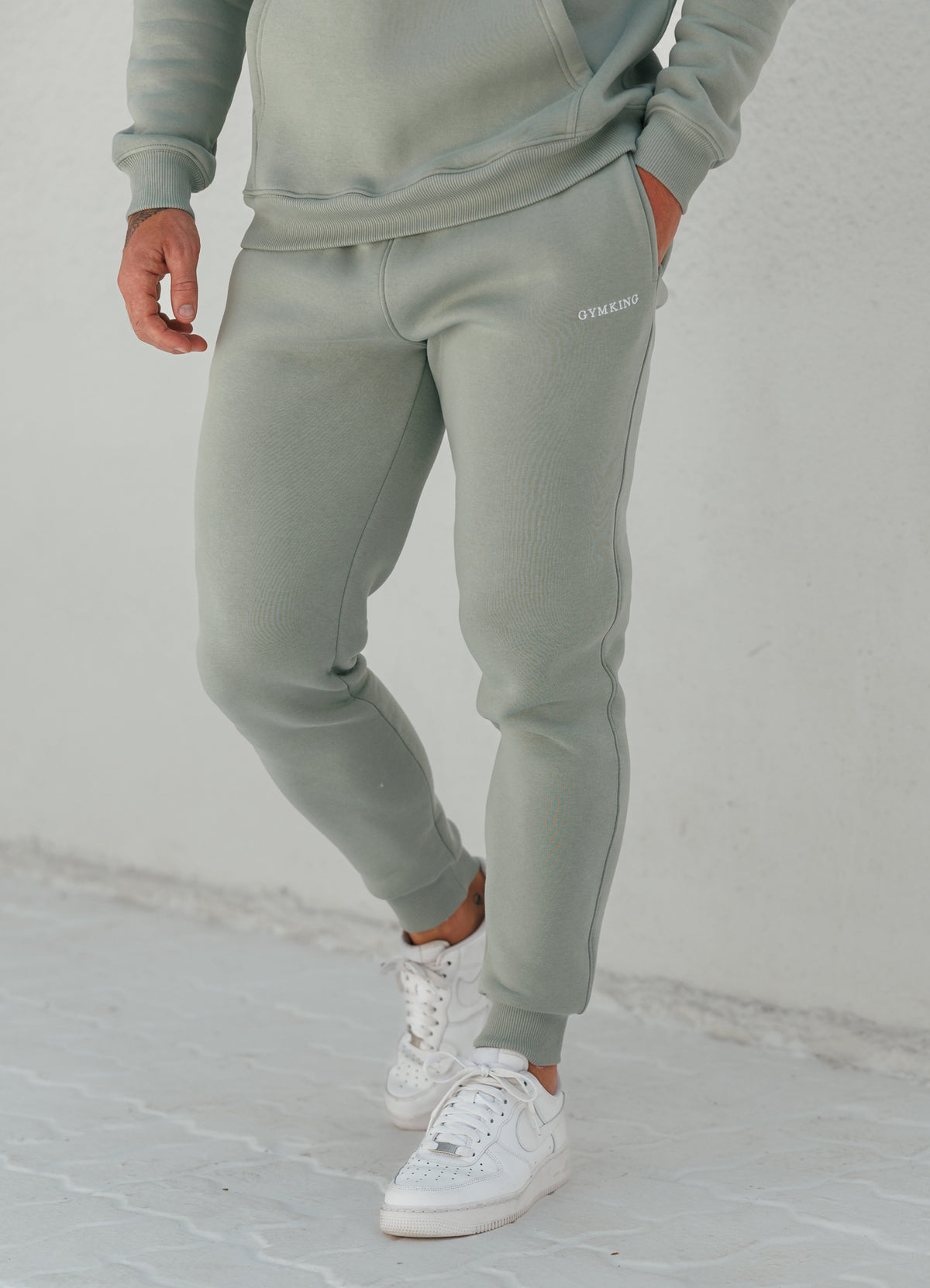 Gym King Fundamental Linear Jogger - Urban Sage